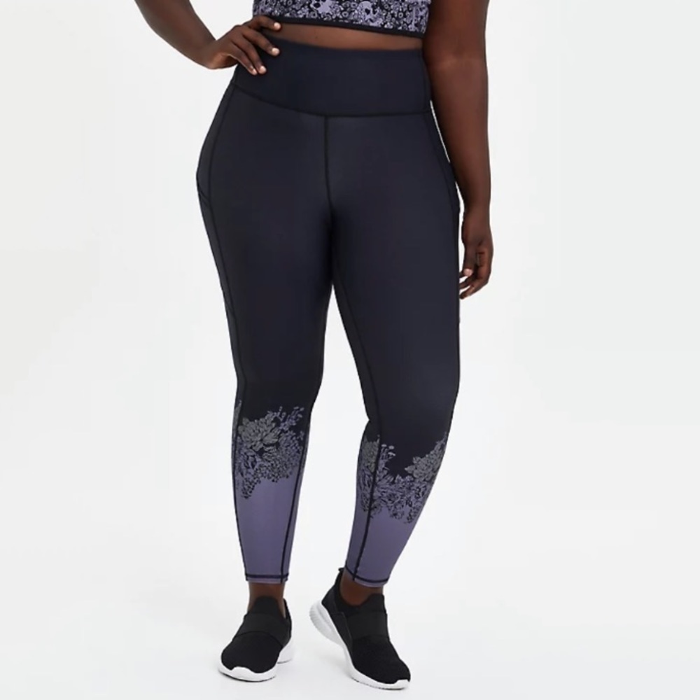 NWT Torrid Black & Purple High Rise Floral Full Length Wicking Active Leggings